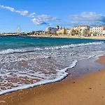 Grande Bord De Mer, Face Au Port Santa Lucia